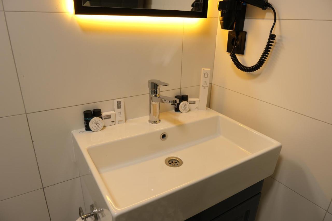 Park Hotel & Private Transportation Istanbul Airport-By Loft Arnavutkoy المظهر الخارجي الصورة